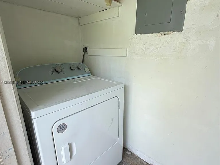 708 SW 7th Ave #1 — Photo 19