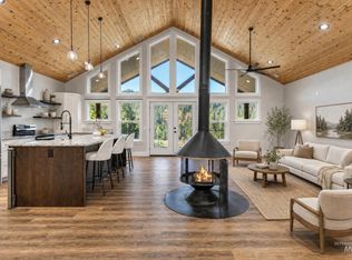 111 Swan Ln, Boise, ID 83716