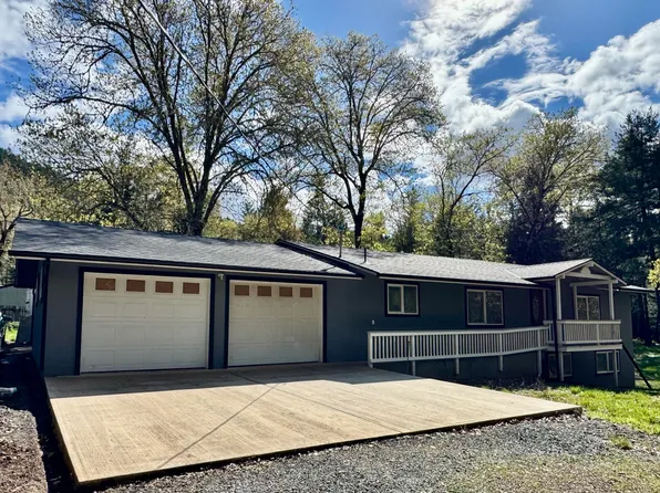 380 Dexter Way, Grants Pass, OR 97527