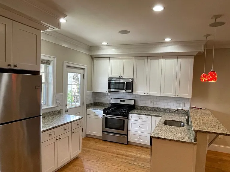283 Gold St #1 — Photo 1