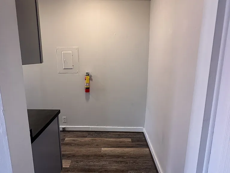 30 W All Saints St #6 — Photo 6