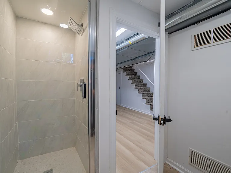 1001 Norwood Ave #2 — Photo 19