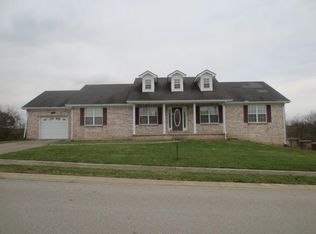 220 View Point Dr, Richmond, KY 40475