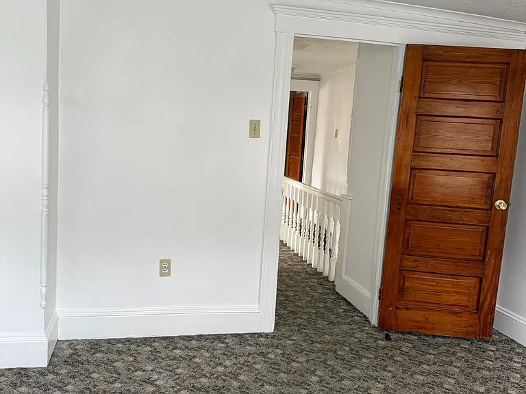 340 N Main St — Photo 11