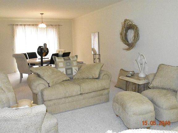 5th image of 7966 Lake Crest Dr