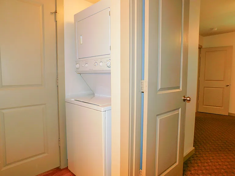 1512 N Elm St #101 — Photo 16