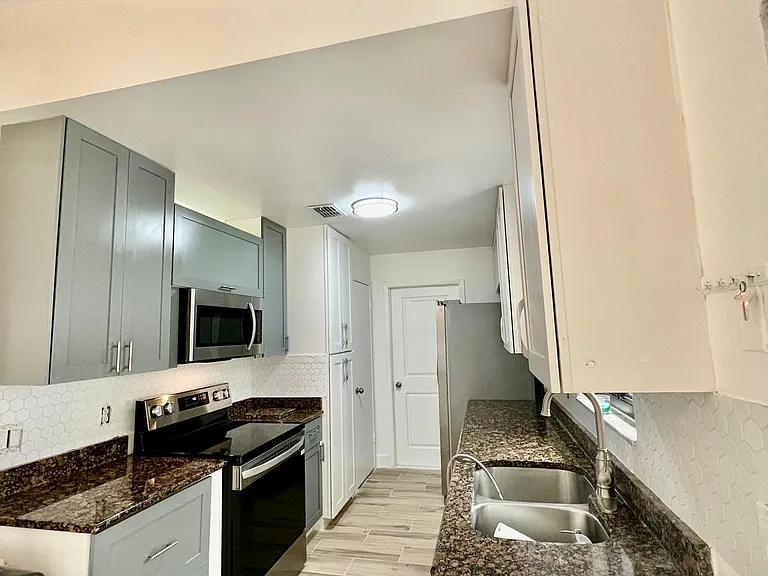 12906 Ohio Woods Ln — Photo 4
