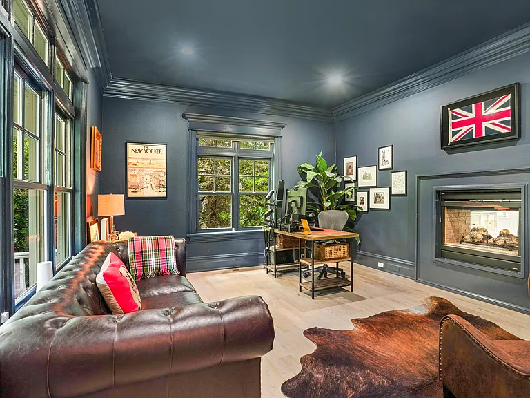 16 Laddins Rock Rd — Photo 7