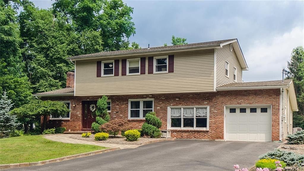 11 Ronnie Lane, Poughkeepsie, NY 12601 Zillow