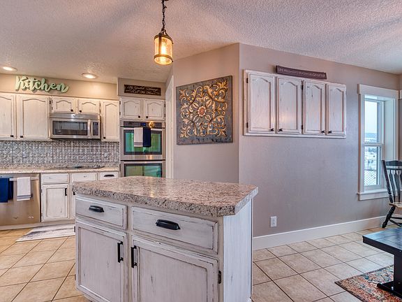 4th image of 1204 Lance Ln