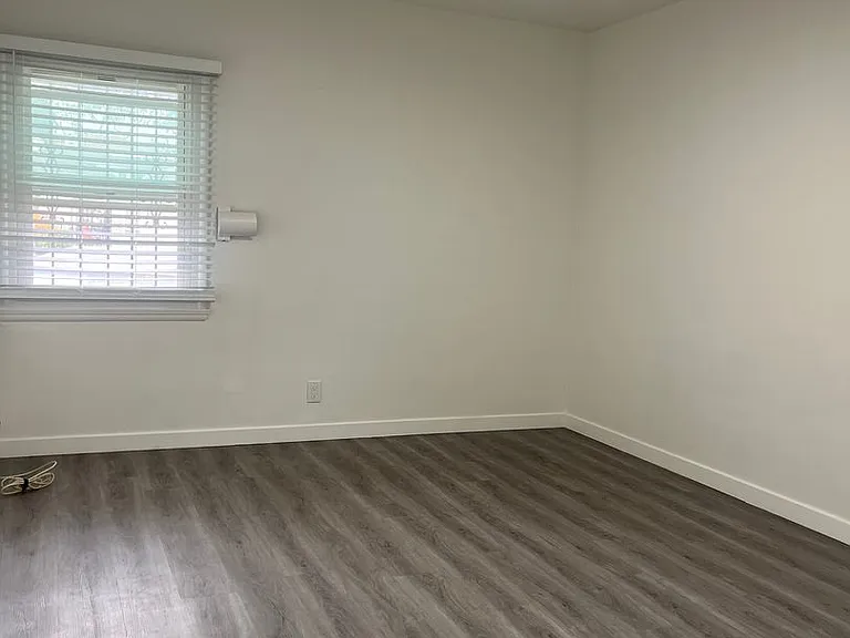 8400-8422 Crenshaw Dr #3357-3365 — Photo 11