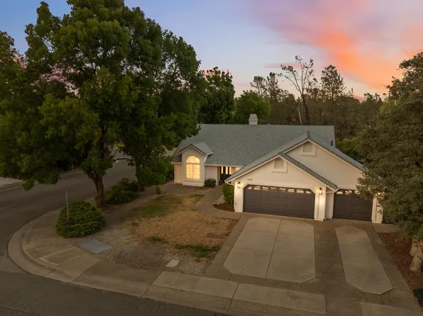 555 Reddington Dr, Redding, CA 96003