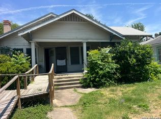 711 Kayton, San Antonio, TX 78210