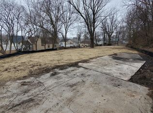 503 Transit St, Saint Charles, MO 63301