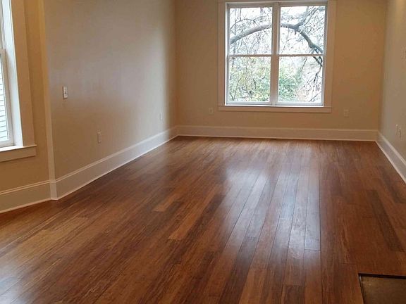 Master Bedroom - Oversized