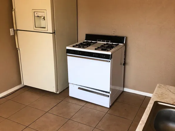 238 Cannon Dr SW, Albuquerque, NM 87105