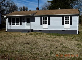 313 Patterson St, Blackstone, VA 23824