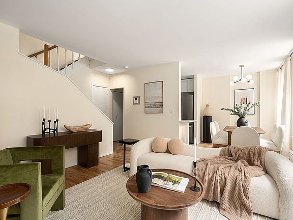 2nd image of 14 Prince St APT 1C