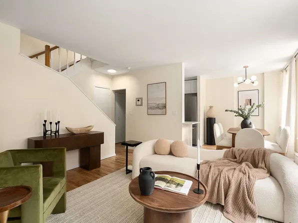 14 Prince St APT 1C, New York, NY 10012