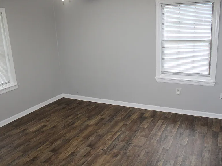 203 Bell St — Photo 6