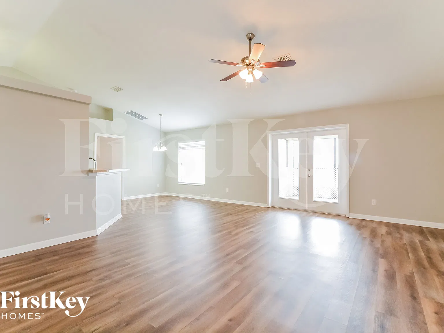 3 bed, 2.0 bath, 1742 sqft, $2,435 — Photo 4
