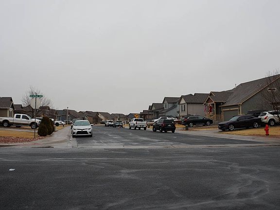 5th image of 426 E 28th Street Rd