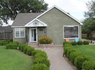 523 Barkley St, Spearman, TX 79081