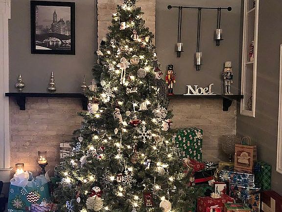 Christmas Tree Platform