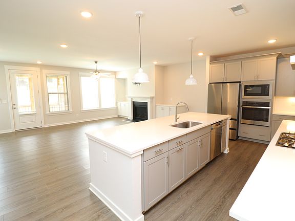 5th image of 2151 Maggie Valley Dr
