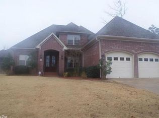 131 Blackburn Dr, Little Rock, AR 72211