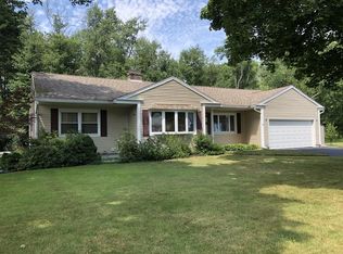 63 Lucerne Dr, Andover, MA 01810