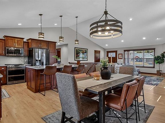 4th image of E3547 Pine Creek Road