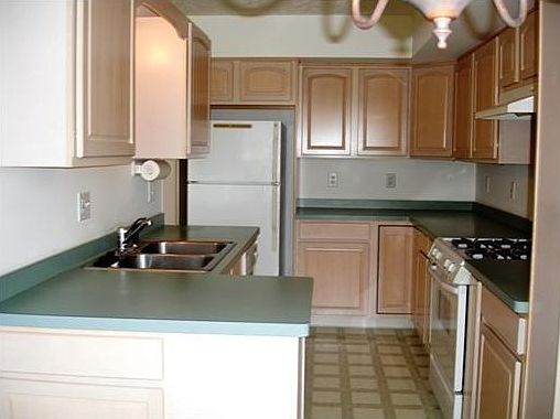 3rd image of 477 Red Cedar Blvd