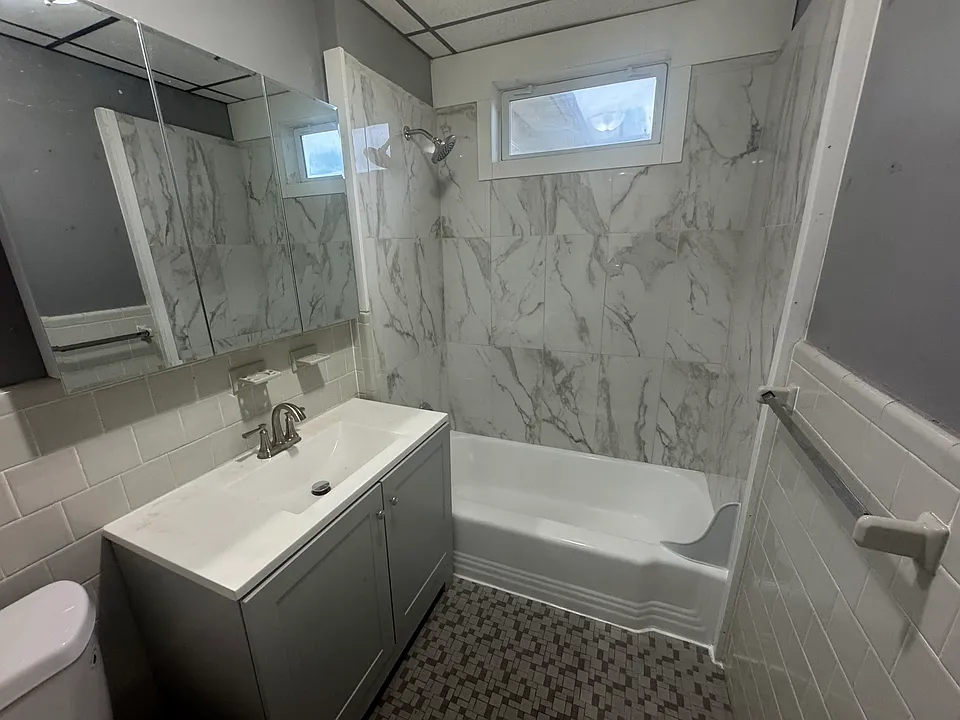 21 Oberlin St #2