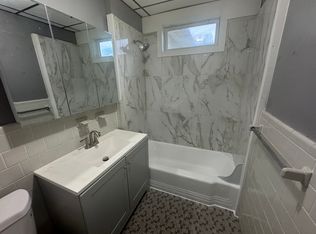 21 Oberlin St #2, Worcester, MA 01610