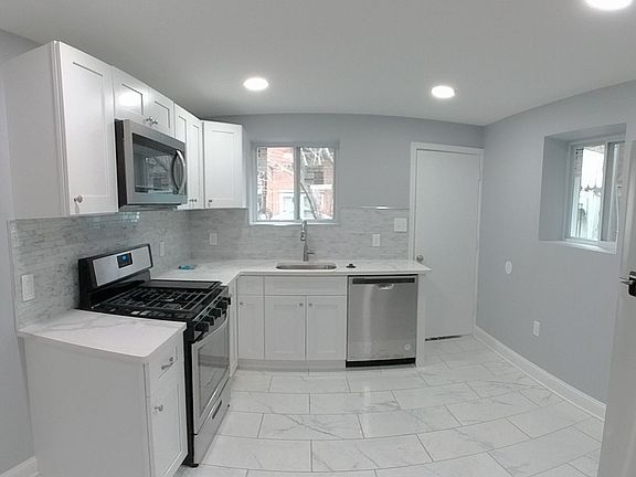 5th image of 3827 N Fairhill St