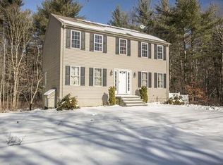 20 Squire Ln, Taunton, MA 02780