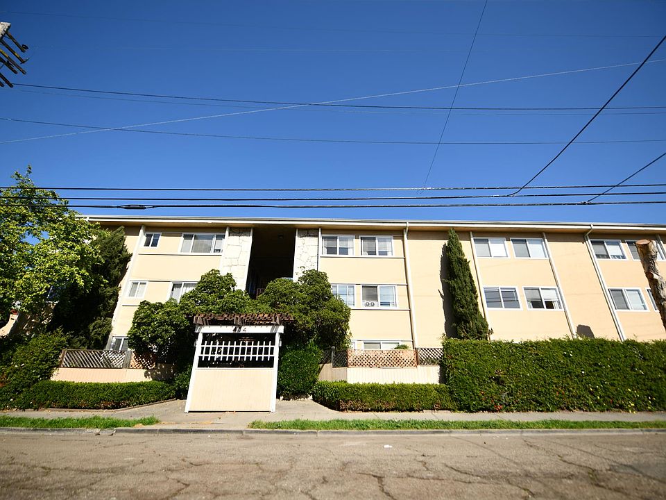 1st image of 434 E 17th St APT 212