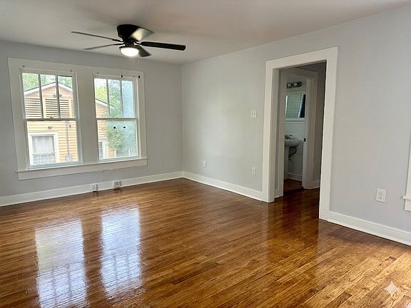 4th image of 2173 Oleander St