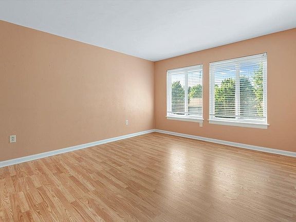 5th image of 1730 Liberty Ln #B21