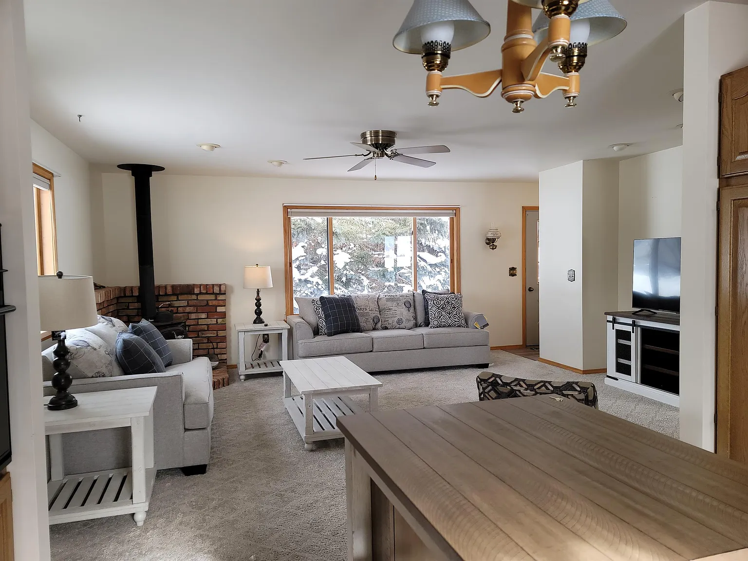 600 Ponderosa Drive - Guest House - 1 — Photo 2