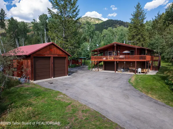 245 N Forest Dr, Star Valley Ranch, WY 83127