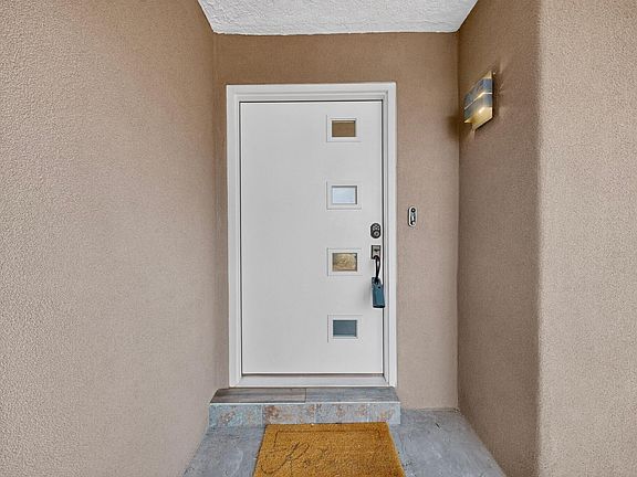 4th image of 2320 Punta De Vista Pl NE