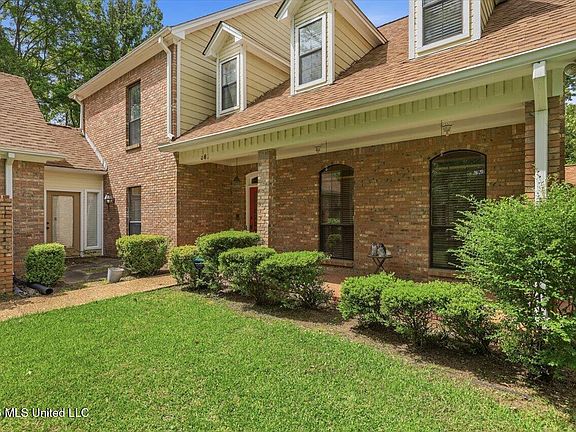 4th image of 361 Springhill Dr