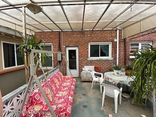 2nd image of 2986 Holland Ave