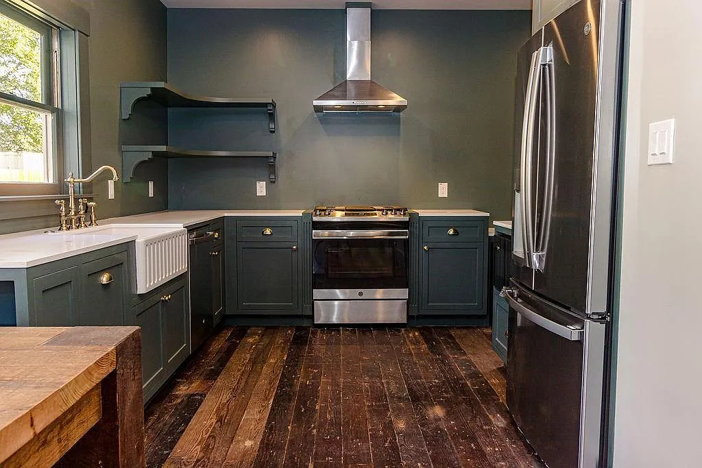 2 bed, 1.0 bath, 844 sqft, $2,300 — Photo 4