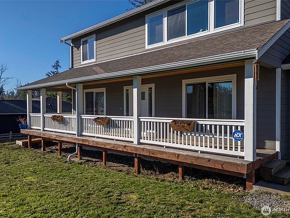 5th image of 41314 111th Avenue Ct E