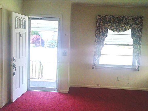 3rd image of 2621 117th St