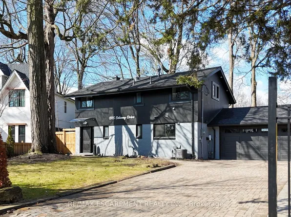 1915 Delaney Dr, Mississauga, ON L5J 3L2