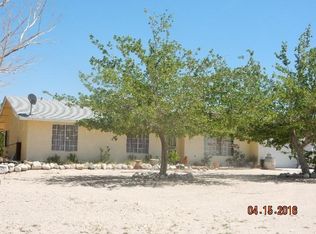 9423 Santa Fe Trl, Lucerne Valley, CA 92356